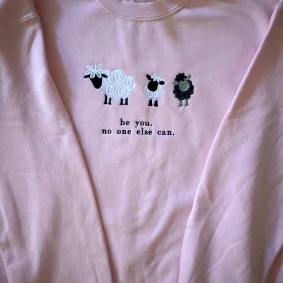 Slightly irregular Black sheep Embroidered Sweatshirt - Picture 2 of 4